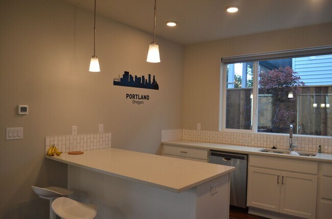 Building Photo - Shared Housing with A Modern Look