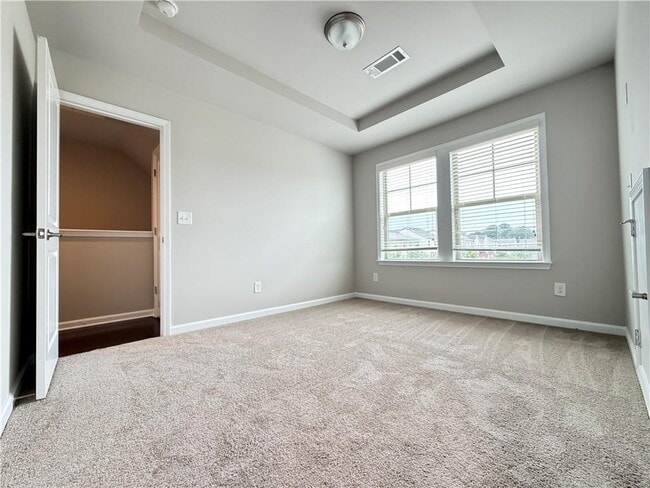 Building Photo - 2838 Vlg Pk Bnd