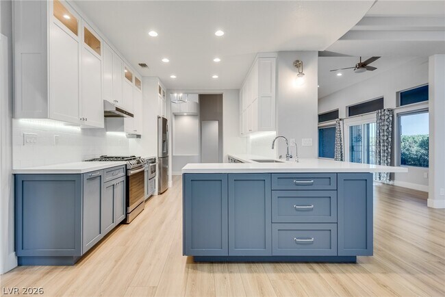 Building Photo - 2508 Sandilands Dr