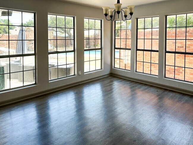 Building Photo - 7178 Rolling Fork Dr