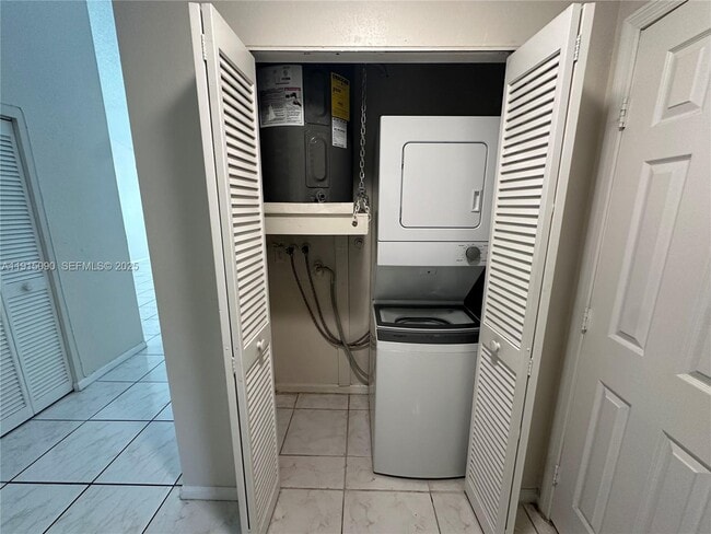 Building Photo - 9336 Ketay Cir