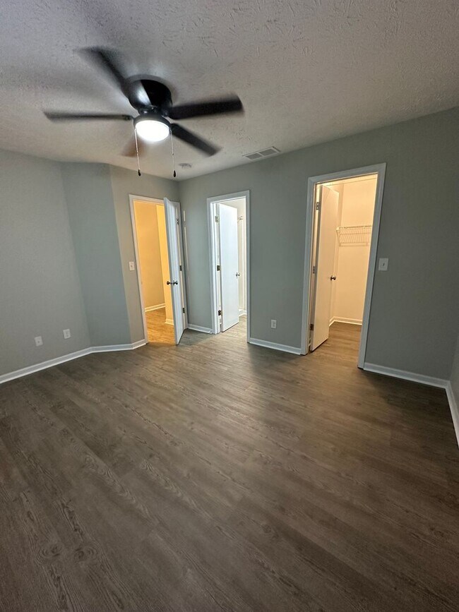 Building Photo - 2810 Duroc Dr