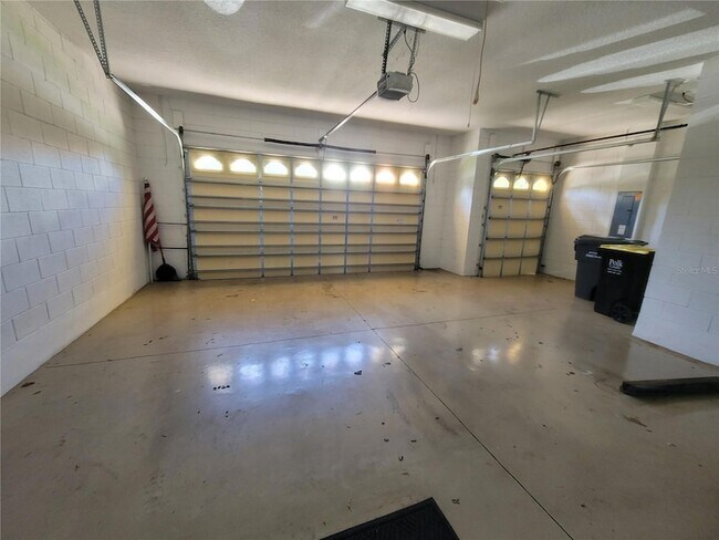 Building Photo - 113 Torino Ln