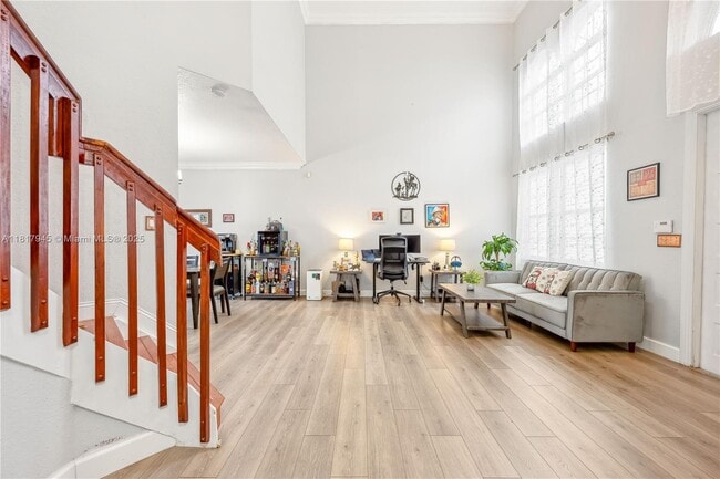 Building Photo - 5309 SW 133rd Ave