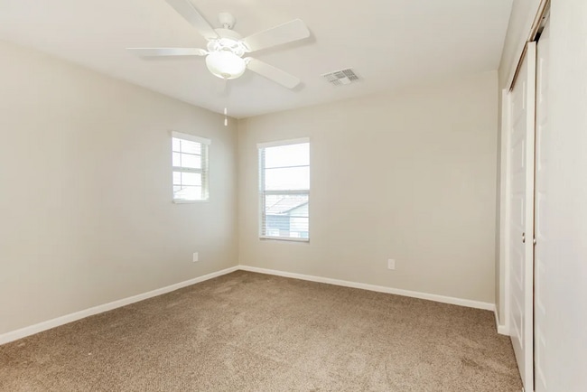 Building Photo - 5022 N 189th Glen