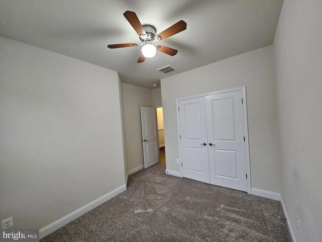 Building Photo - 6041 Maple Hill Rd