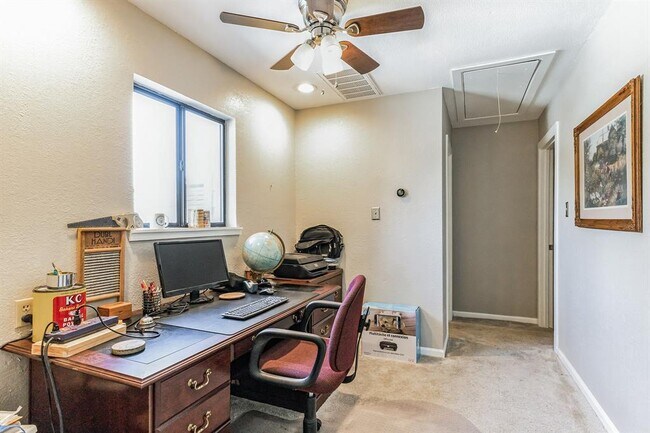 Building Photo - 6007 Gardenridge Hollow