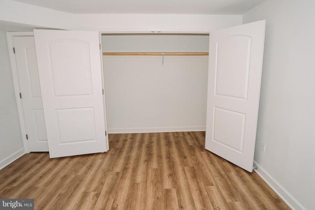 Building Photo - 380 Broadview Ave