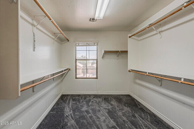 Building Photo - 4592 E Gleneagle Dr