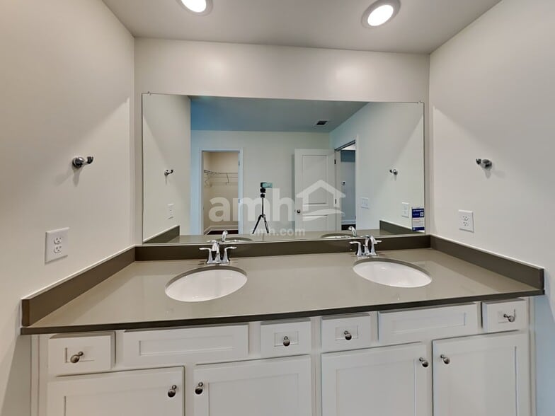 Building Photo - 3620 Isabella Ct