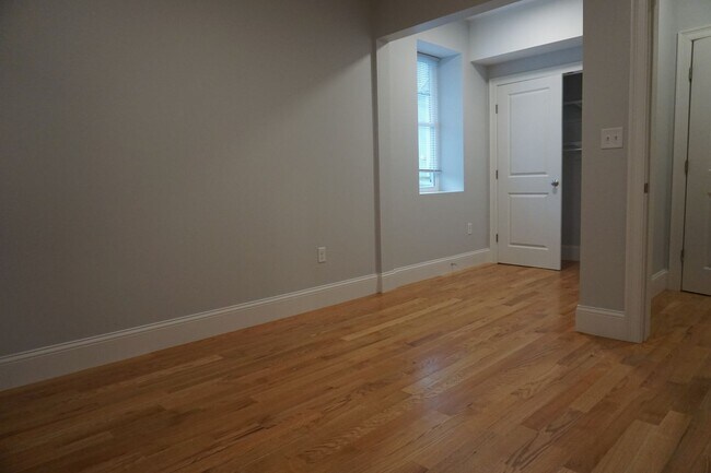 Building Photo - $3,850 Renovated 3BR Near Boston College | Parking Included | Updated Kitchen & Bath