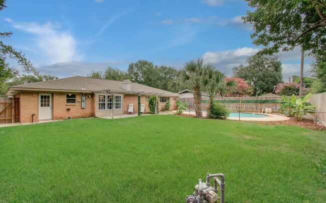 Building Photo - 5471 Kuldell Dr