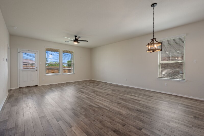Building Photo - 241 Pivot Dr