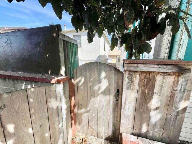 Building Photo - 4626-4630 Newport Ave