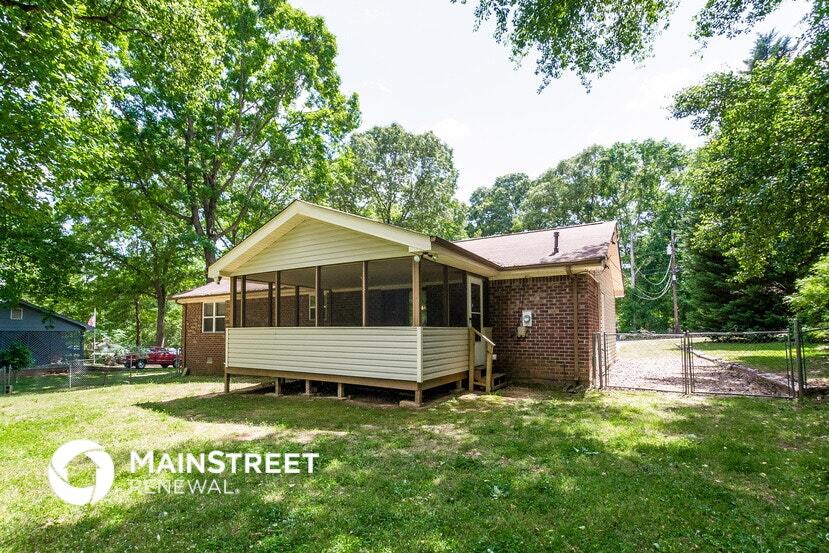 Building Photo - 115 Pleasant Valley Rd