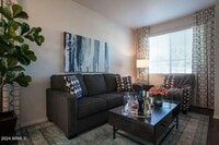 Building Photo - 4435 N Longview Ave