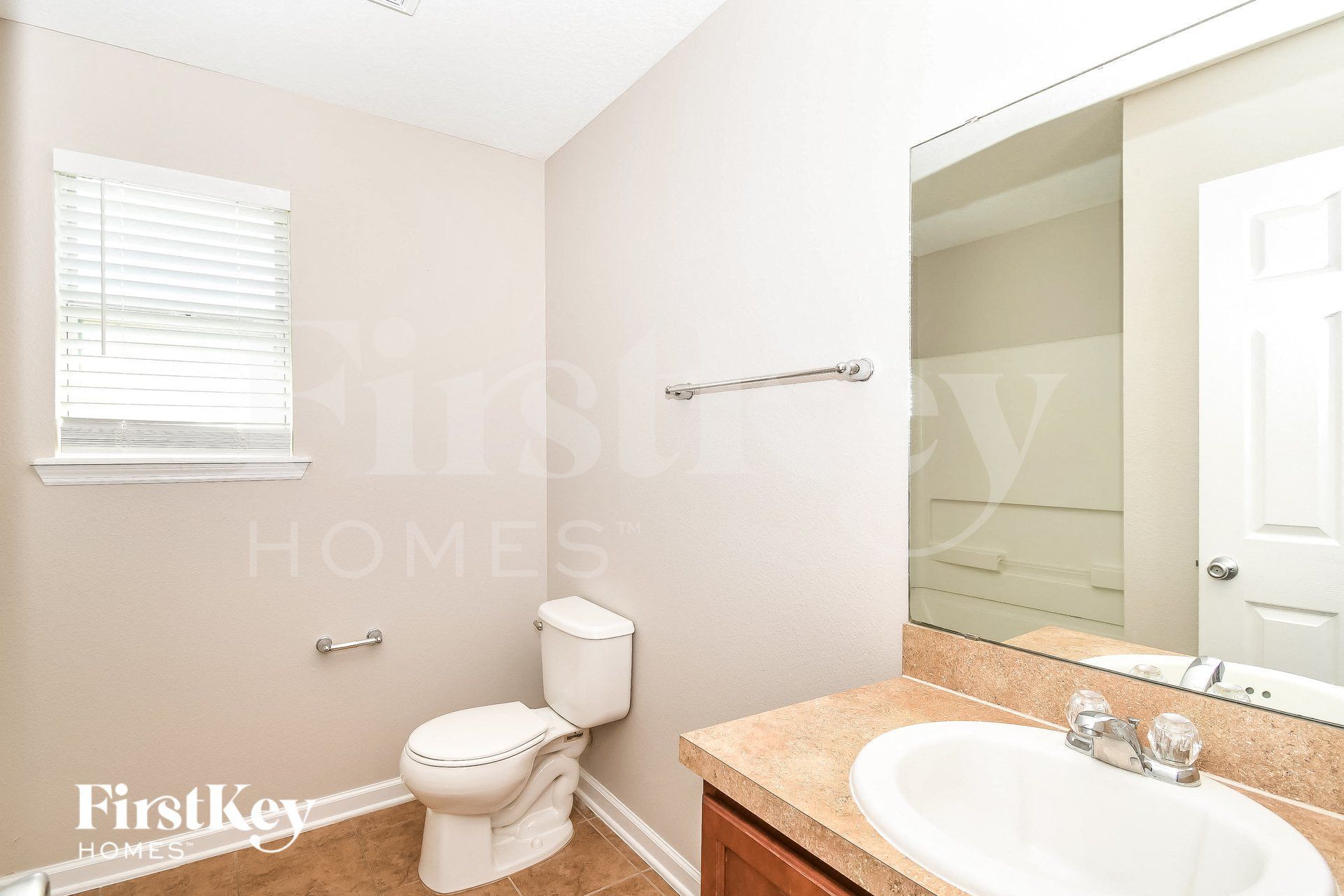 Building Photo - 342 Auburn Oaks Rd E