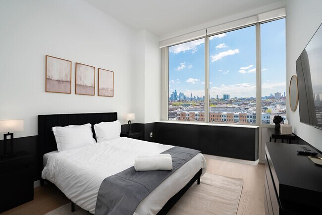 Building Photo - 648 Jackson St