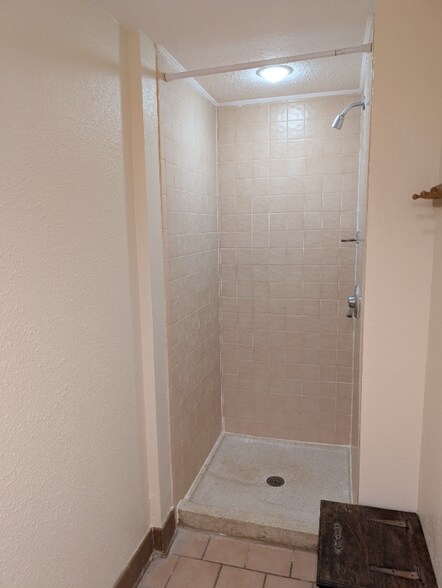 Building Photo - 3637 S Clement Ave