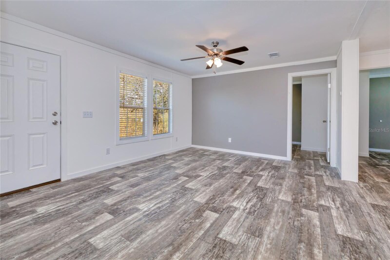 Building Photo - 6720 Villaview Dr