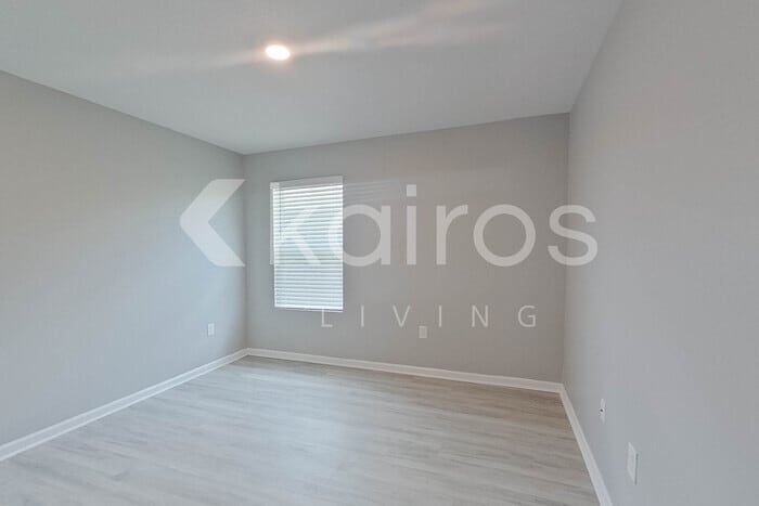 Building Photo - 4675 Malay Cir