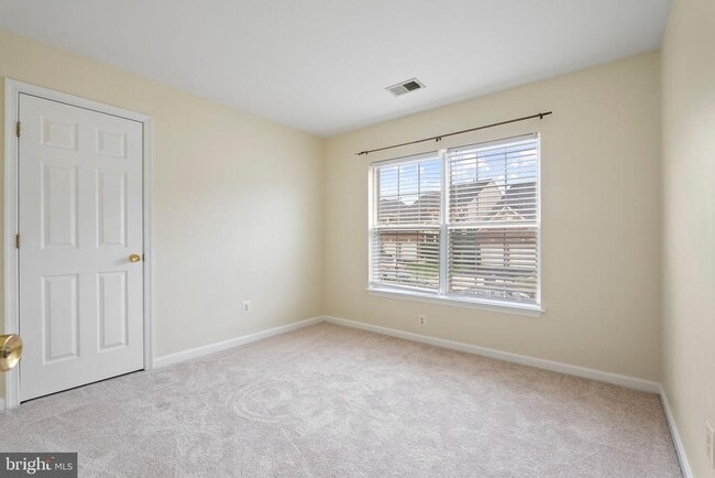 Building Photo - 15433 Leeds Hill Way