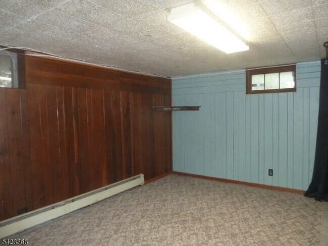 Building Photo - 72 Kennedy Rd