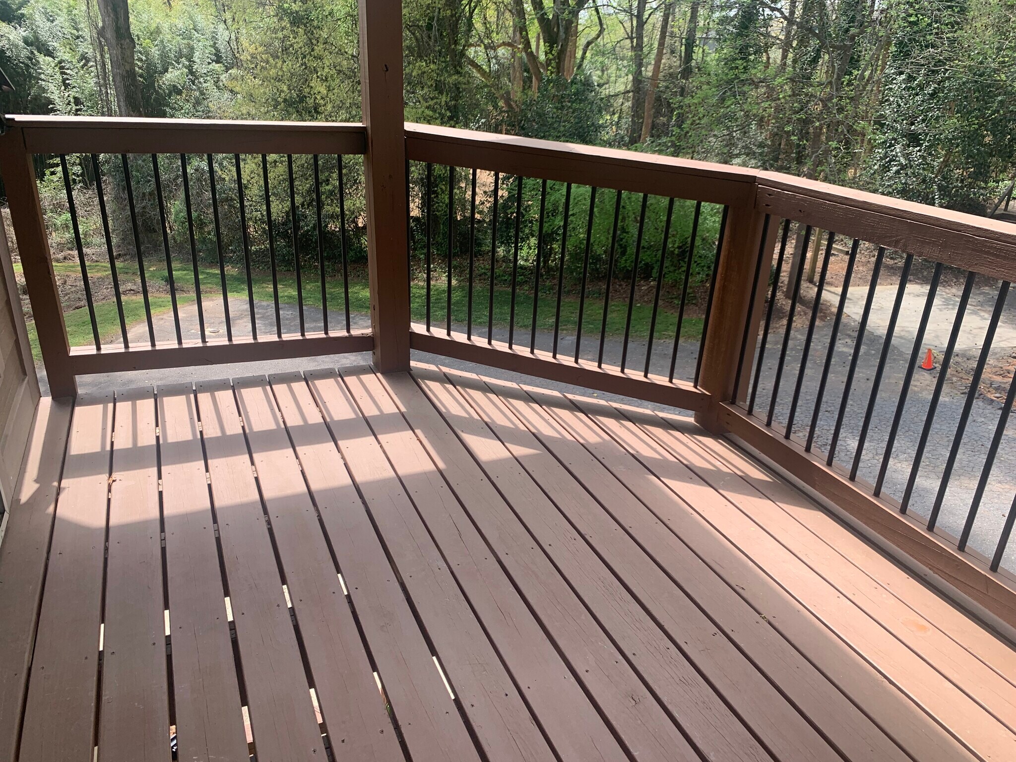 Front Patio - 350 Mohawk Dr