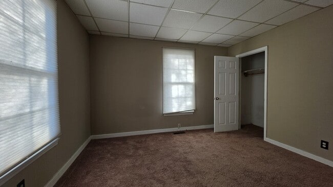 Building Photo - Renovated Cottage For Rent