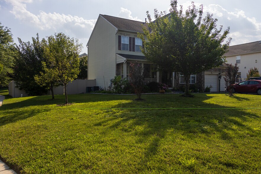 Building Photo - 12808 Penny Ln