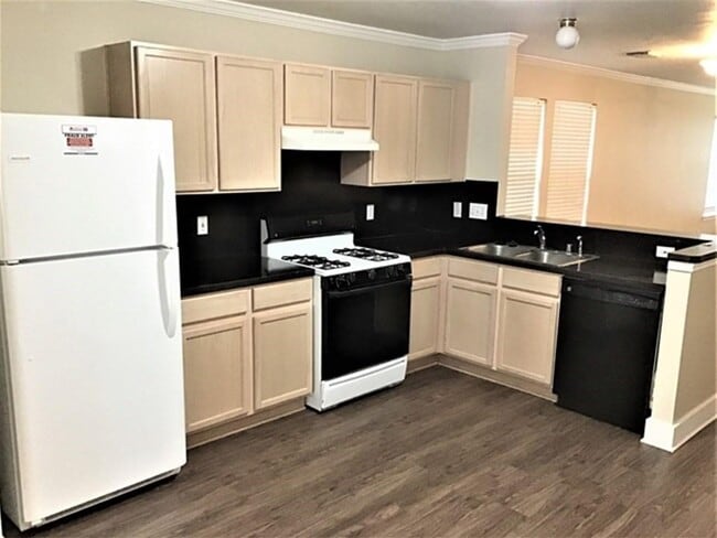 Building Photo - 18722 Atasca Oaks Dr