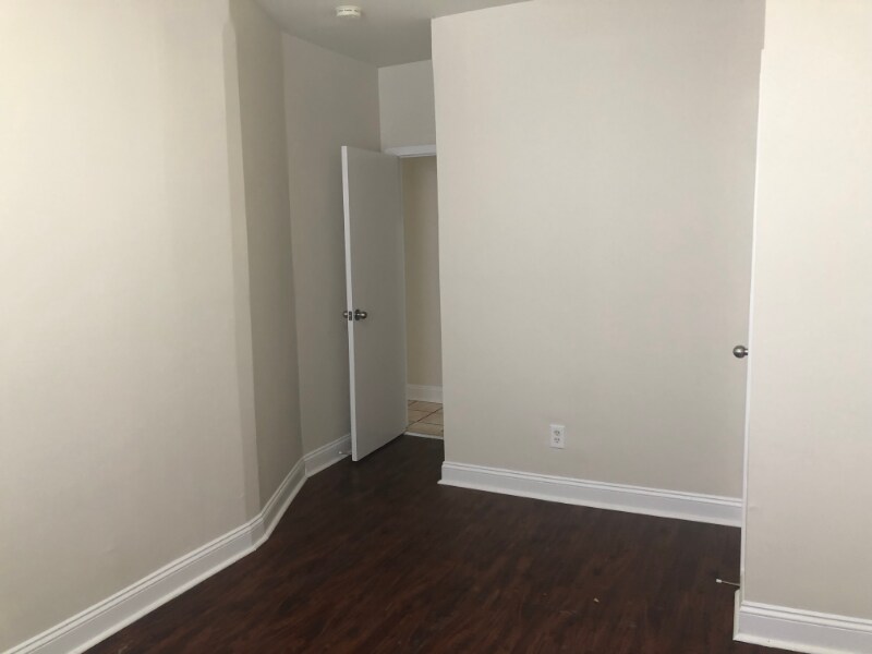 Building Photo - 7 Laidlaw Ave