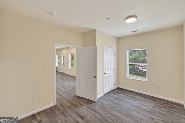 Building Photo - 160 Janney Cir
