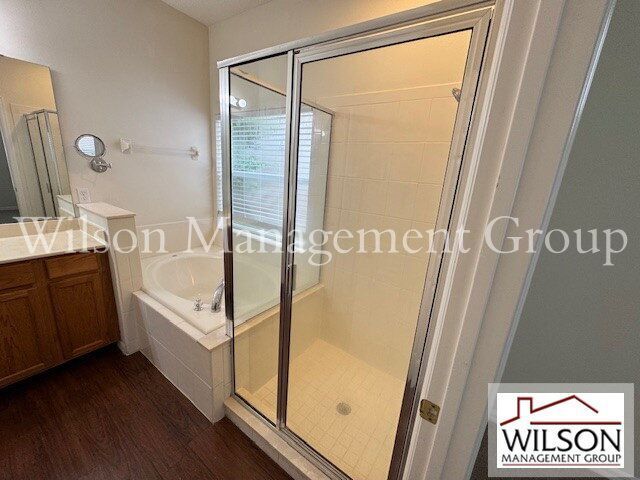 Building Photo - 1819 Saffron Plum Ln