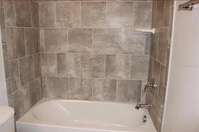 Building Photo - 3807 Brighton Park Cir