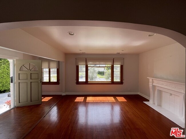 Building Photo - 5015 Edgewood Pl