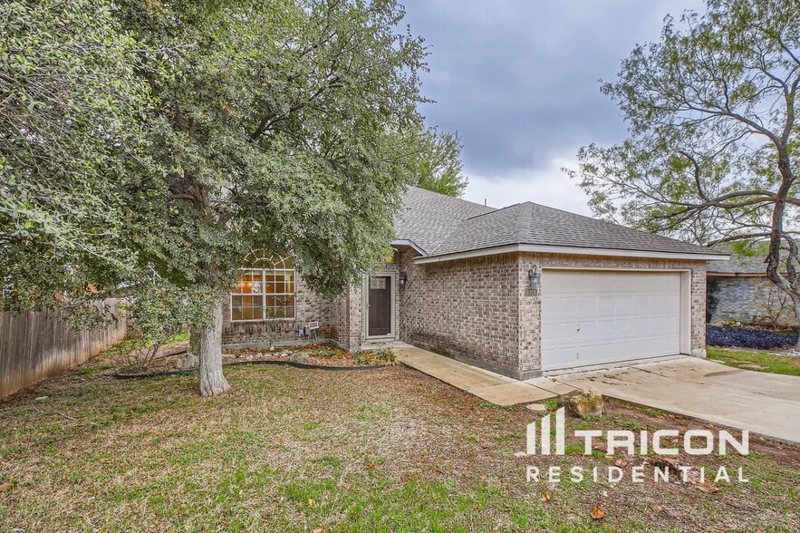 Building Photo - 6026 Elk Valley