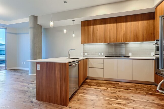 Building Photo - 1 br, 1.5 bath Condo - 4200 West 17th Aven...