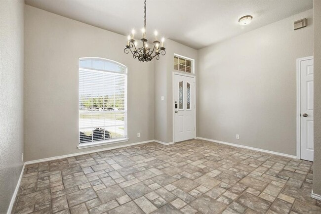 Building Photo - 141 Comanche Trail