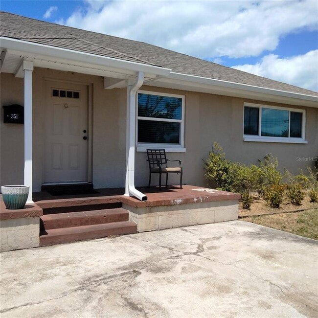 Building Photo - 351 Davenport Ave NE