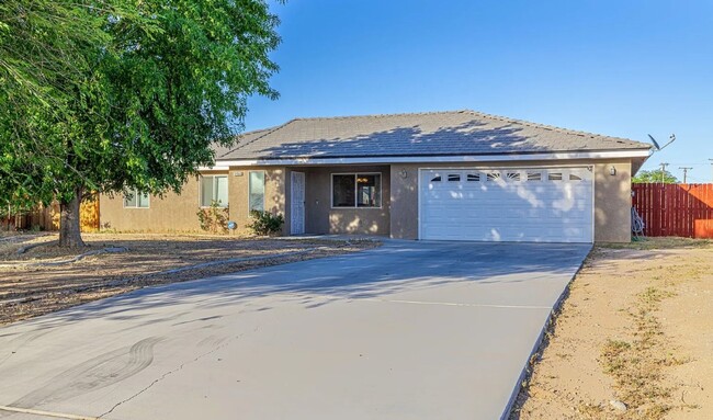 Primary Photo - Spacoius Home Available Now!