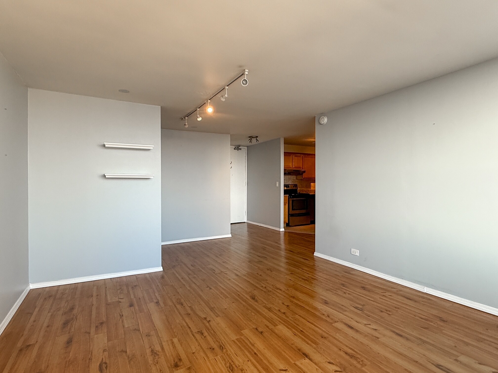 Building Photo - 655 W Irving Park Rd