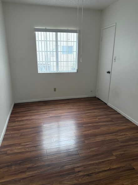 Building Photo - 5 Palm Dr