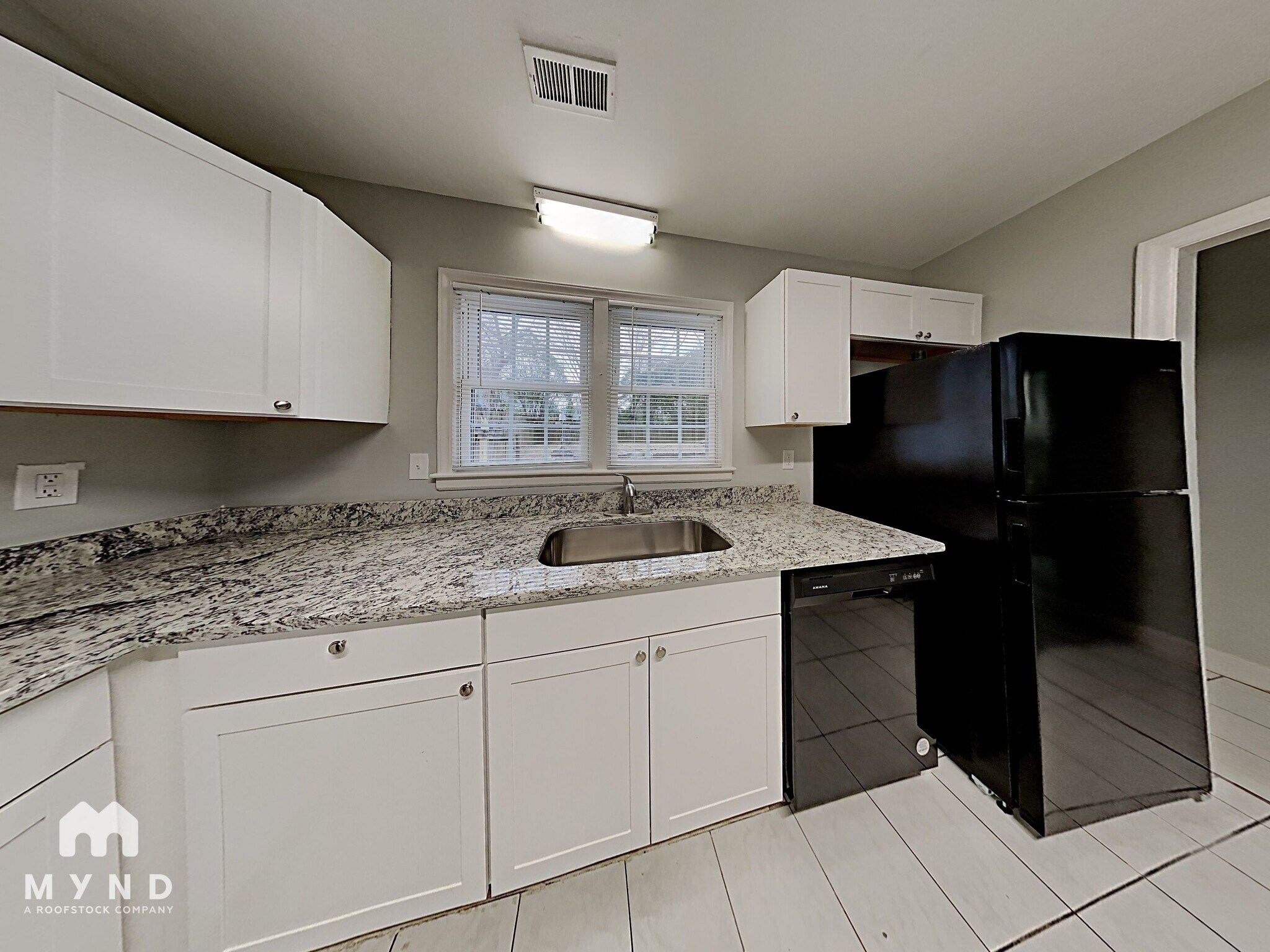 Building Photo - 7316 Woodstream Dr