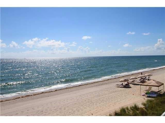 Building Photo - 3101 S Ocean Dr