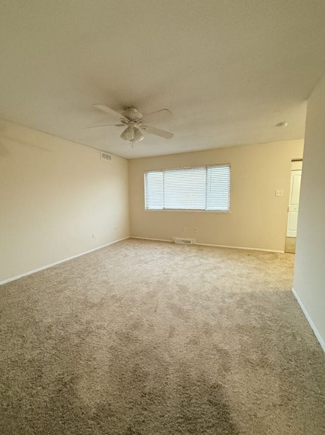 Building Photo - 504 Heritage Dr