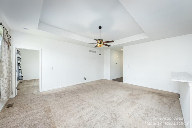 Building Photo - 8389 Ardmoor Dr