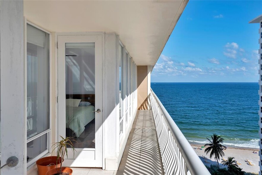 Building Photo - 4020 Galt Ocean Dr