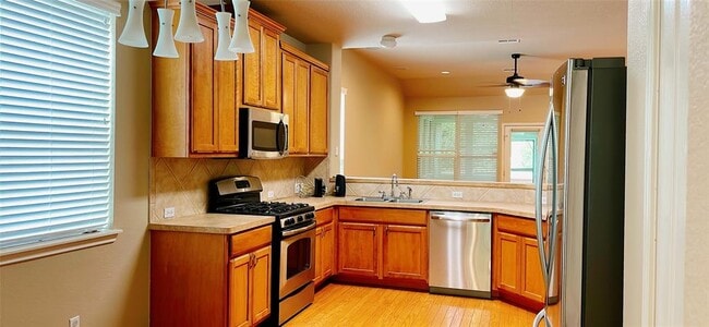 Building Photo - 2705 Blackstone Cove