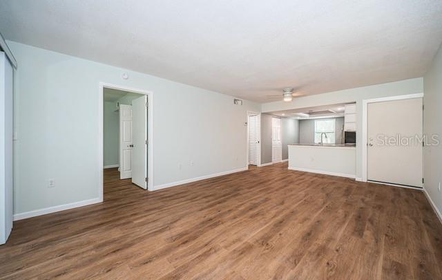 Building Photo - 416 Meadow Ln